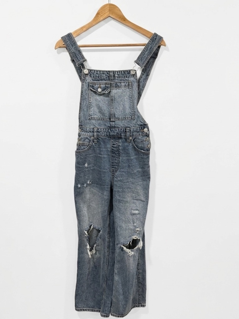 Free People We The Free CRVY Women’s Distressed 90’s Grunge Style Overalls